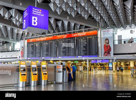 burberry terminal 1 b|Burberry Terminal 1/ B at Frankfurt Airport.